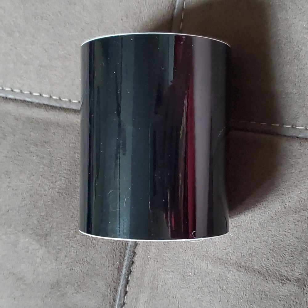 Black gloss vinyl
